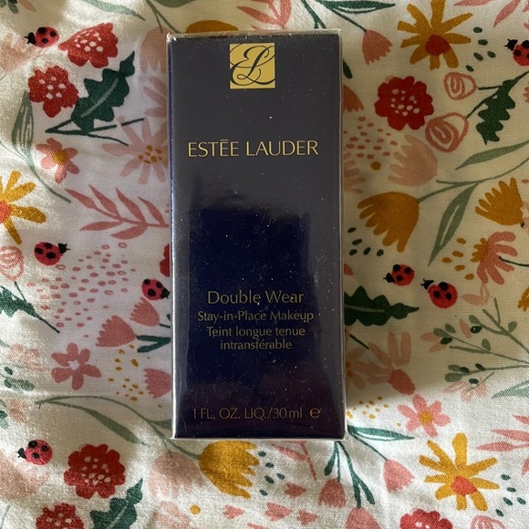 Estee Lauder Double Wear Stay-in-Place Makeup 4C1 Outdoor Beige - Picture 2 of 8